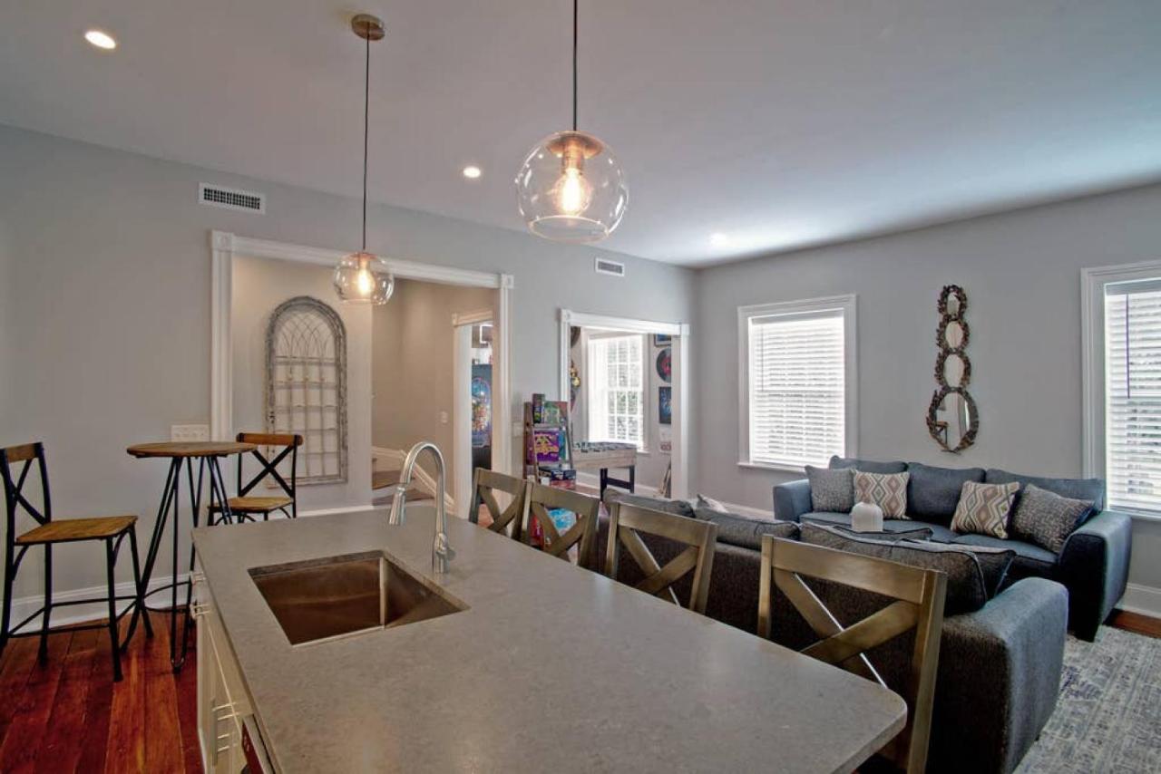 הוילה סוואנה Newly Renovated 4 Bed 3 Bath And 2 Parking Spots מראה חיצוני תמונה