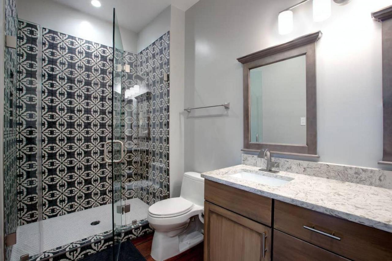 הוילה סוואנה Newly Renovated 4 Bed 3 Bath And 2 Parking Spots מראה חיצוני תמונה