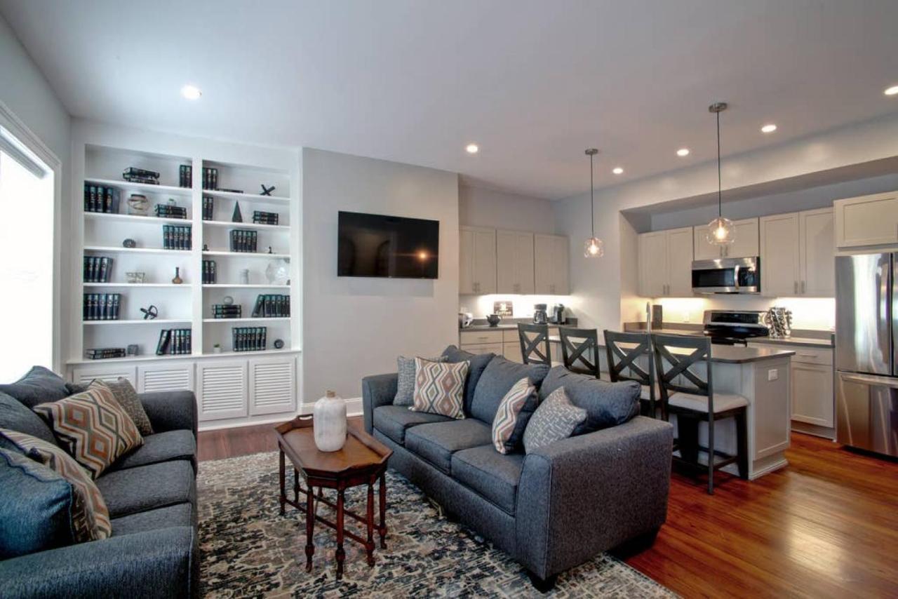 הוילה סוואנה Newly Renovated 4 Bed 3 Bath And 2 Parking Spots מראה חיצוני תמונה