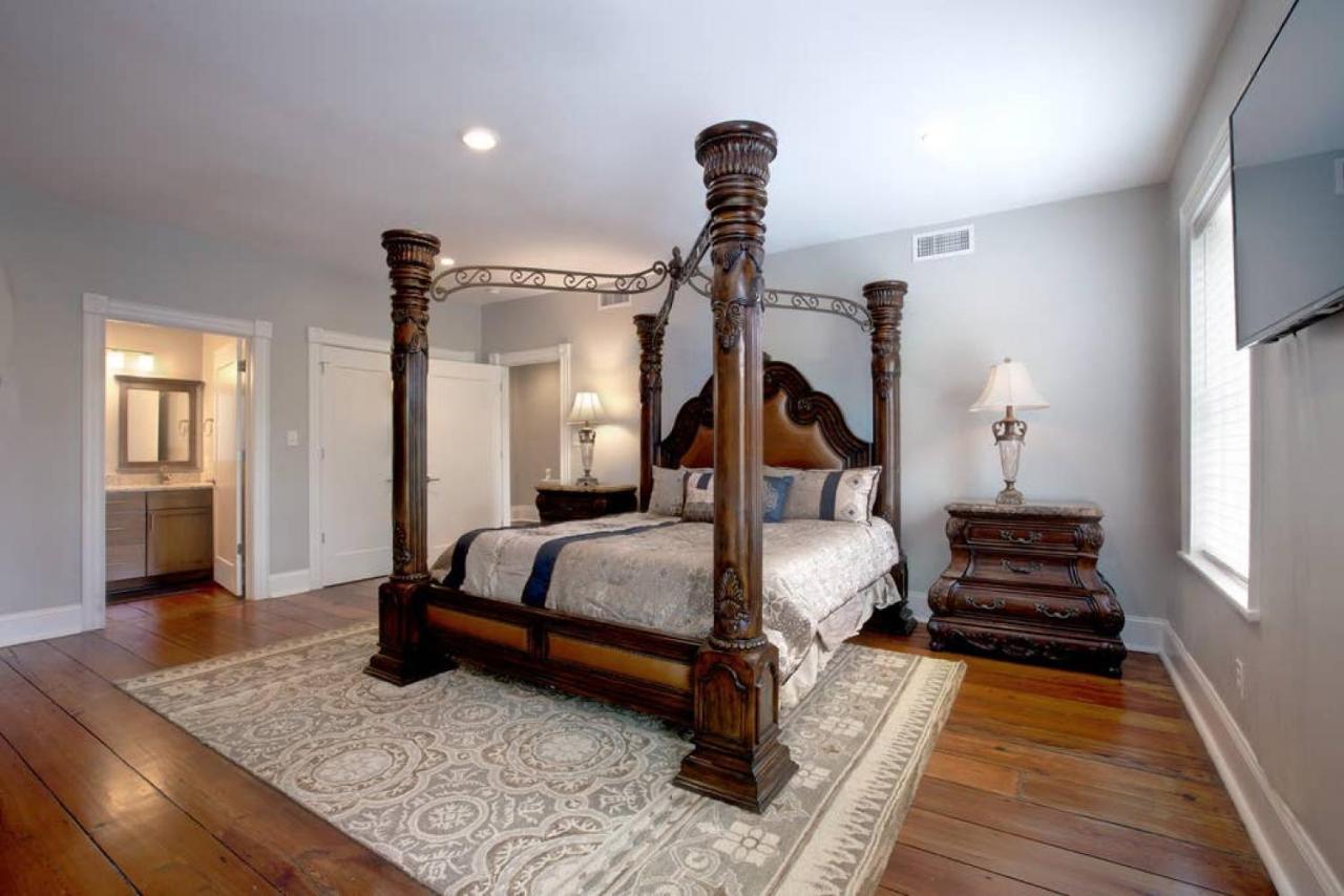 הוילה סוואנה Newly Renovated 4 Bed 3 Bath And 2 Parking Spots מראה חיצוני תמונה